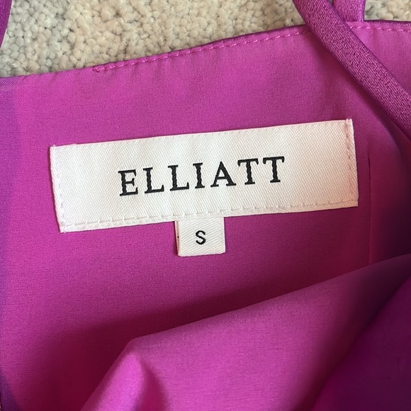 Elliatt Dress - Picture 2 of 6